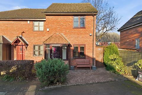 2 bedroom house for sale, Osprey Close, Wanstead