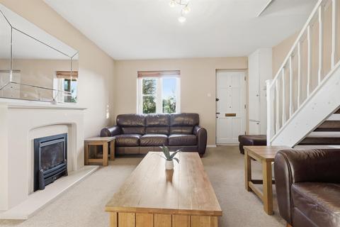 2 bedroom house for sale, Osprey Close, Wanstead
