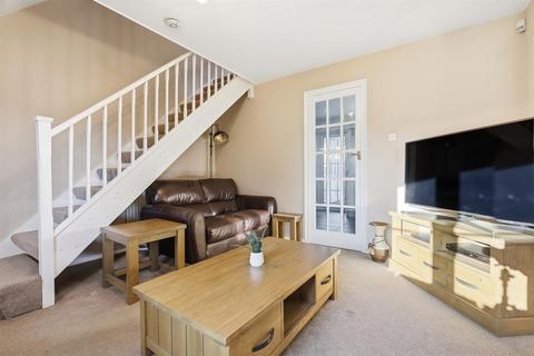 2 bedroom house for sale, Osprey Close, Wanstead