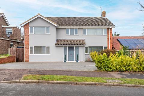 4 bedroom detached house for sale, Brettingham Avenue, Norwich