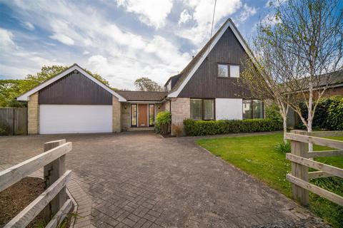 4 bedroom detached house for sale, Norton Green, Isle of Wight