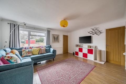 3 bedroom semi-detached house for sale, Redwood Avenue, Woodley, Reading