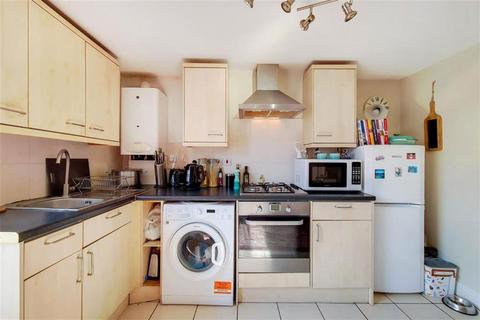 1 bedroom flat to rent, Castelnau, London SW13