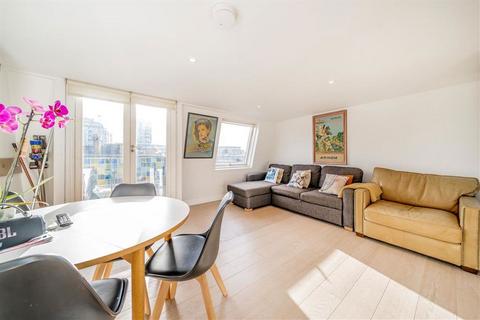 3 bedroom flat for sale, Kilmarsh Road, London W6