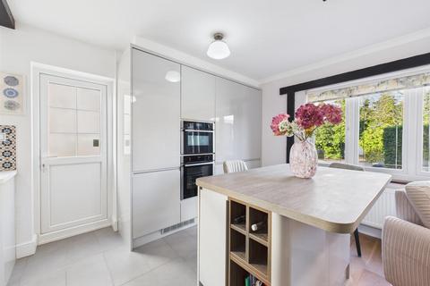 4 bedroom detached house for sale, Eastcote Road, Ruislip HA4