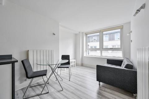 undefined, Cadogan Road, Greenwich, London, SE18