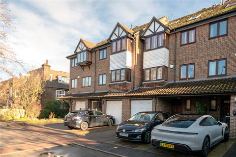 4 bedroom terraced house for sale, Eliot Gardens, Roehampton Lane, London, SW15
