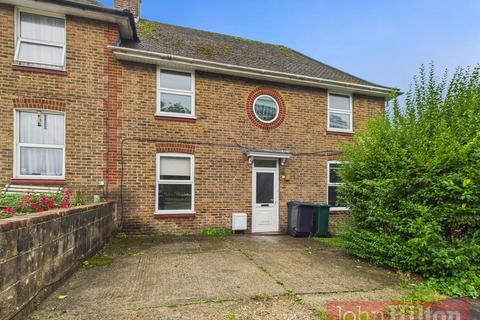 5 bedroom semi-detached house to rent, The Highway, Brighton