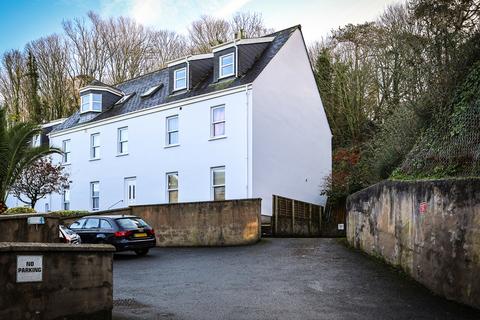 2 bedroom property for sale, La Charroterie, St Peter Port, Guernsey, GY1