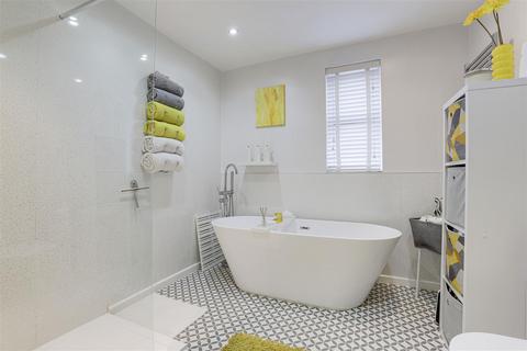 4 bedroom terraced house for sale, Occupation Road, Hucknall NG15