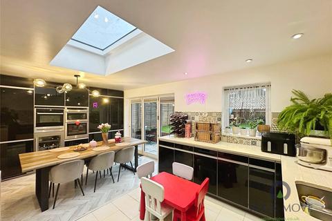 4 bedroom end of terrace house for sale, Etchingham Road, East Sussex BN23