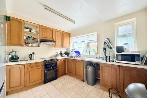 4 bedroom semi-detached house for sale, Edward Road, Birmingham, B14 5UA