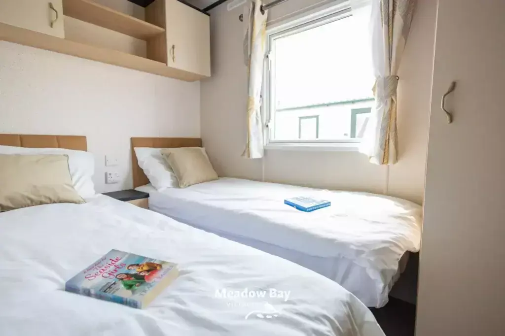 2025 Carnaby Glailsdale 37x12 2b Small 17.jpg