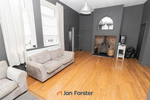 2 bedroom ground floor flat for sale, Myrtle Grove, Wallsend