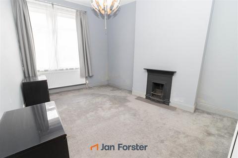 2 bedroom ground floor flat for sale, Myrtle Grove, Wallsend