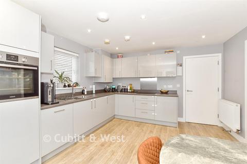 3 bedroom semi-detached house for sale, William Penn Way, Chichester, West Sussex