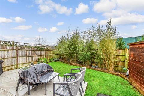3 bedroom semi-detached house for sale, William Penn Way, Chichester, West Sussex
