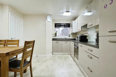3 bedroom end of terrace house for sale, Oak Road, Thurnscoe, Rotherham