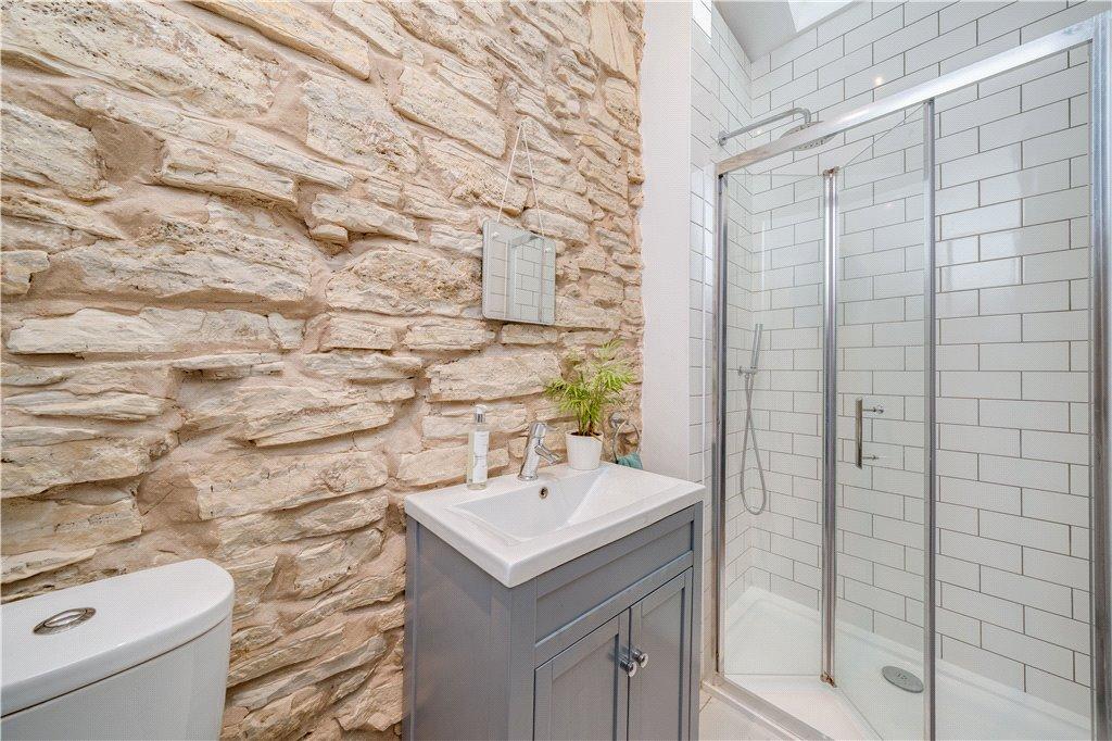 Master En-Suite