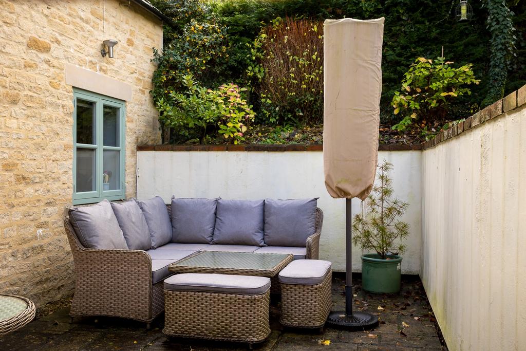 Coachman's Cottage, Chedworth, GL54 4 AL, for...