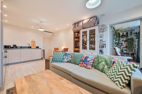 1 bedroom apartment for sale, Plaistow Road, New Willow House, E13
