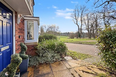 5 bedroom detached house for sale, 18 Swift Avenue, Rugby, CV21 1RQ