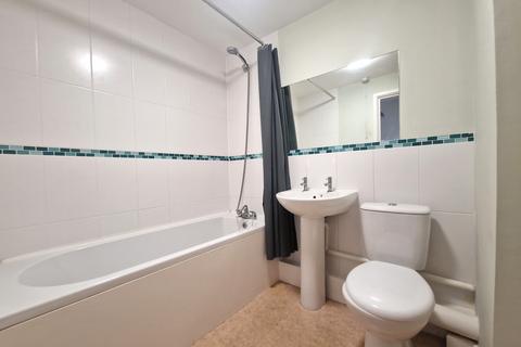 undefined, Hunts Pond Road, Park Gate SO31