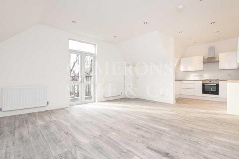 2 bedroom flat to rent, Park Avenue, Willesden Green NW2