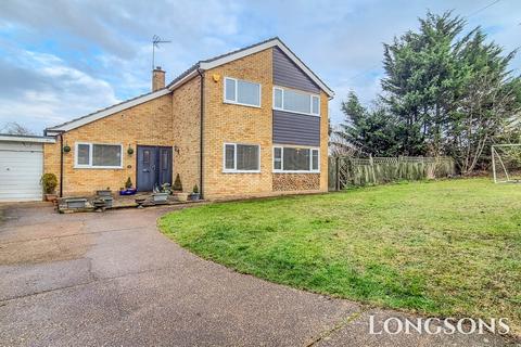 5 bedroom detached house for sale, Longfields, Swaffham
