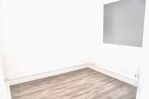 2 bedroom apartment to rent, Eynsham Drive, Abbey Wood, SE2 9QU