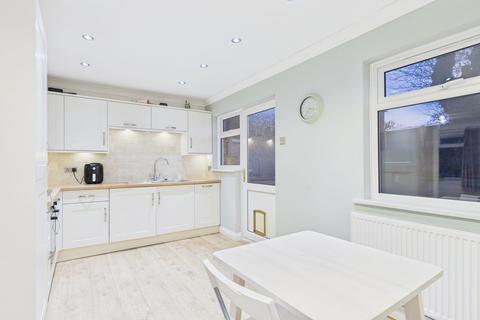 undefined, Wells Close, Mickle Trafford, CH2