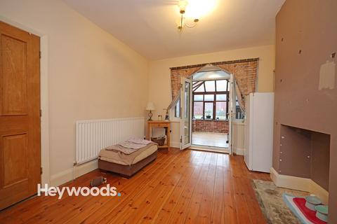 3 bedroom semi-detached house for sale, Warwick Grove, Basford,  Newcastle-under-Lyme, Staffordshire