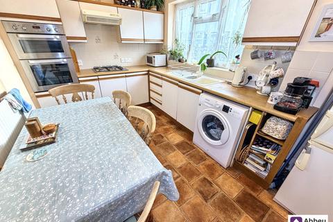 3 bedroom semi-detached house for sale, Bembridge Close, Leicester, LE3
