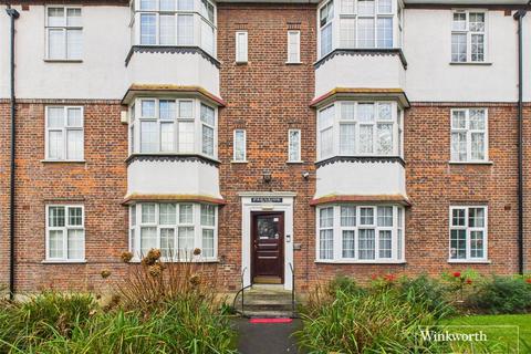 2 bedroom apartment to rent, Holders Hill Road, London NW4