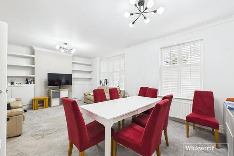 2 bedroom apartment to rent, Holders Hill Road, London NW4