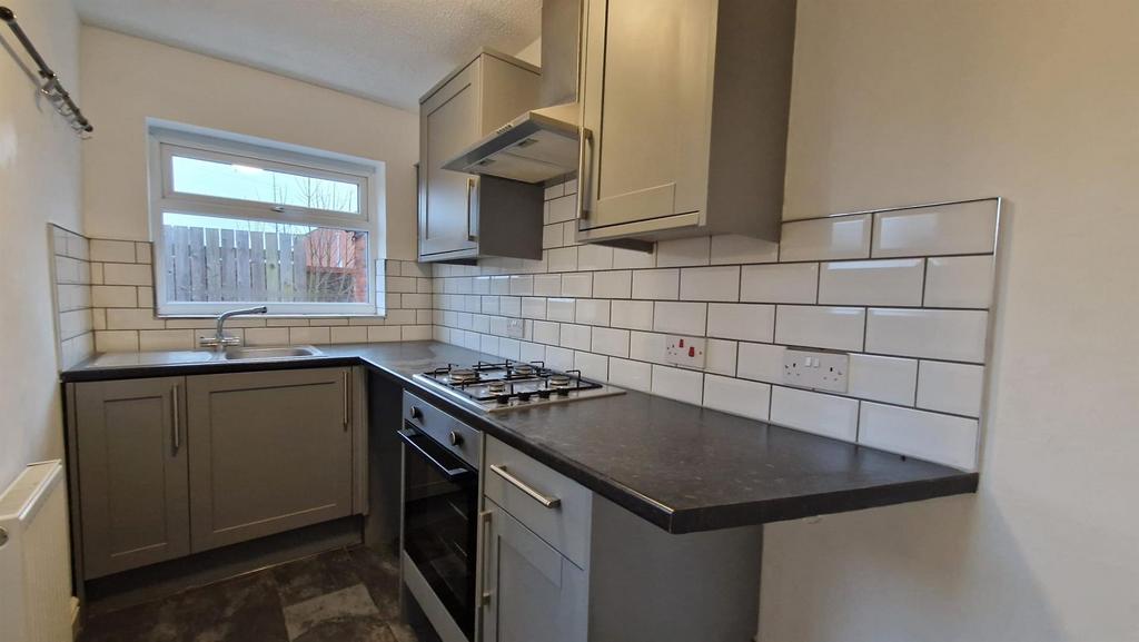Kitchen 1.jpg