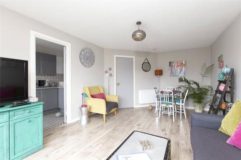 2 bedroom flat to rent, Timber Bush, Edinburgh, EH6