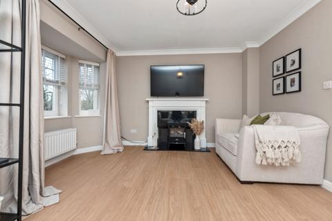 3 bedroom terraced house for sale, Templeton Drive, Fearnhead, WA2
