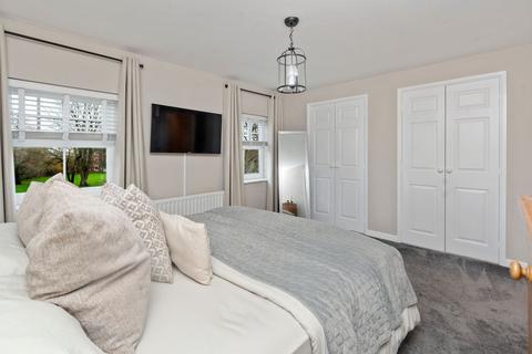 3 bedroom terraced house for sale, Templeton Drive, Fearnhead, WA2