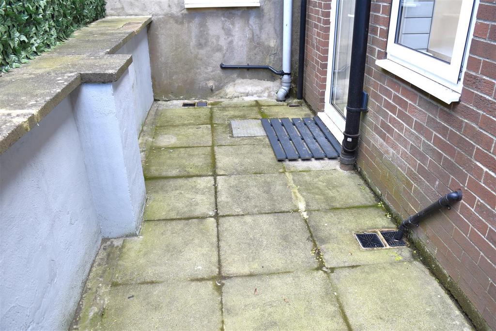Patio garden