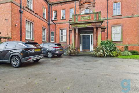 1 bedroom flat for sale - Ullet Road, Holt House, L17