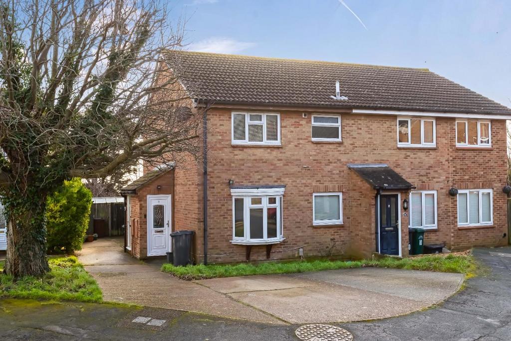 Lodge Close 12.jpg