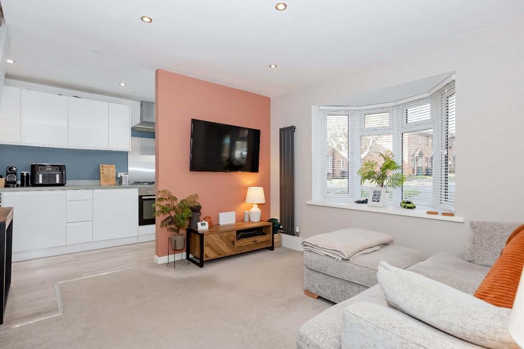 Lodge Close 6.jpg
