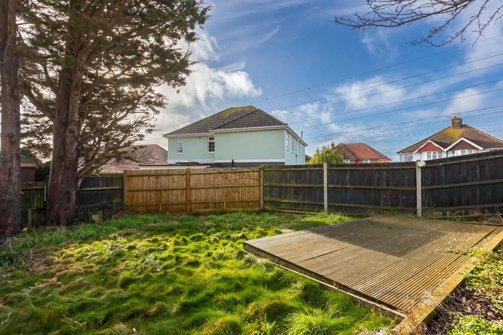 Lodge Close 10.jpg