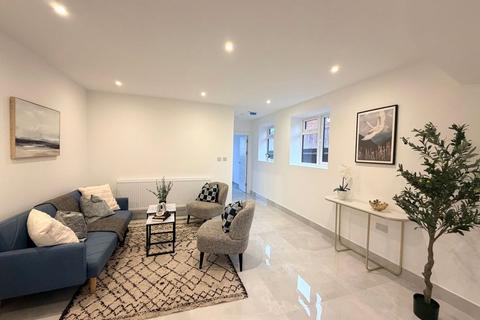 undefined, Cudas Close, Surrey KT19