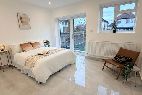 undefined, Cudas Close, Surrey KT19