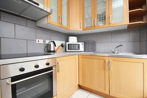 1 bedroom flat to rent, Fairholme Road, London W14