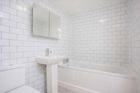 undefined, Summer Place, Berkshire RG42