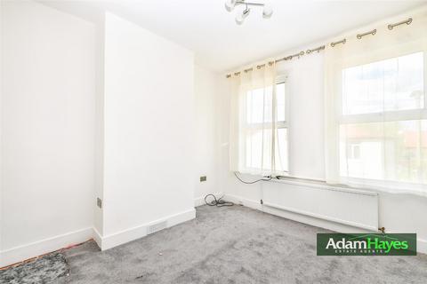 4 bedroom semi-detached house for sale, Long Lane, London N2