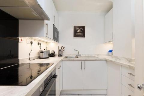 1 bedroom apartment to rent, Brown Street, London W1H